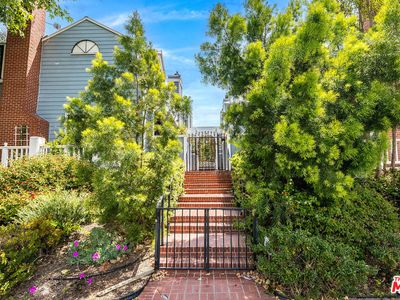 4420 Tujunga Ave Unit 2