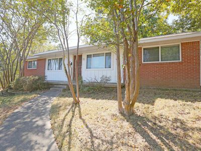 61 White Oak Ln