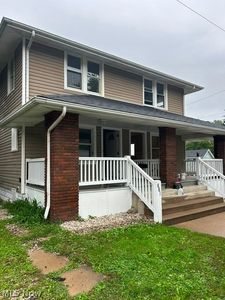 881 Ruth Pl NE
