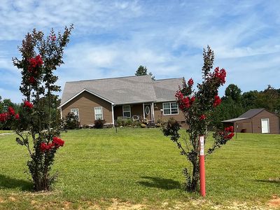 131 Fredonia Farm Rd