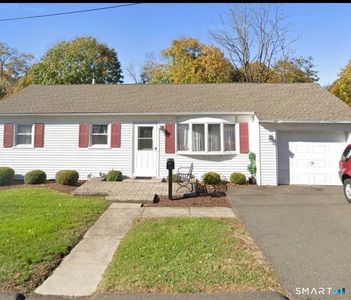 13 Hillside Street