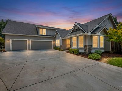 575 N Lyngate Ct