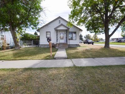 141 C St