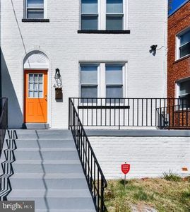 430 Orange St SE