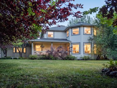 1740 Heroic Rd