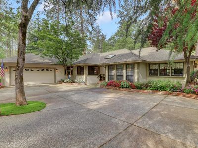 11774 Skipper Ct