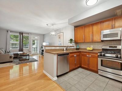 4 Constellation Pl APT 112