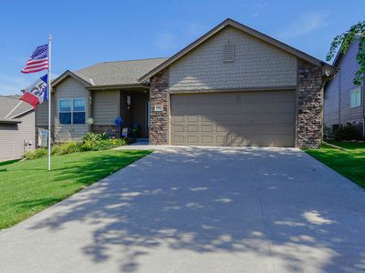 1311 N Larchmont Dr