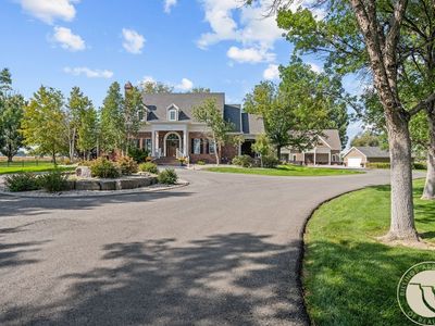 5755 Canterbury Trl