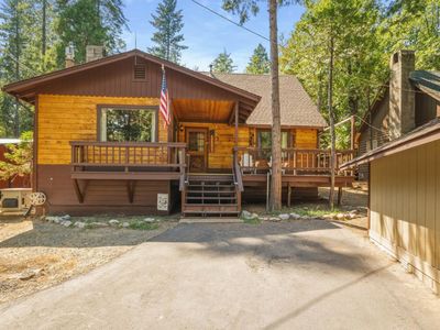 23100 Tuolumne Dr