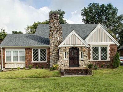 2115 Hallwood Dr
