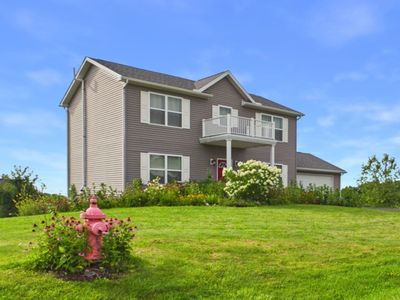 Property at 150 Woodsedge Dr, Lansing, NY