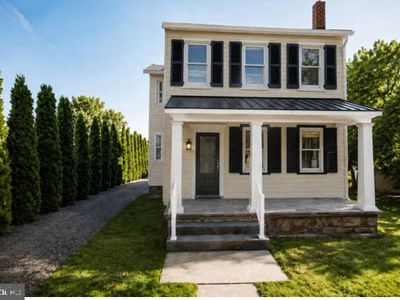 110 E Ashland St