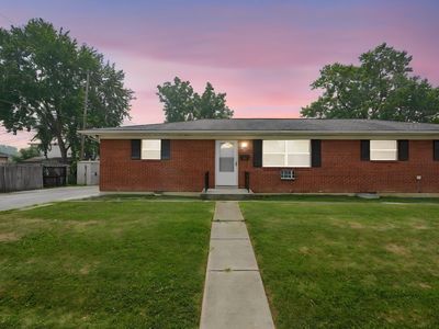 4277 Wright Ave