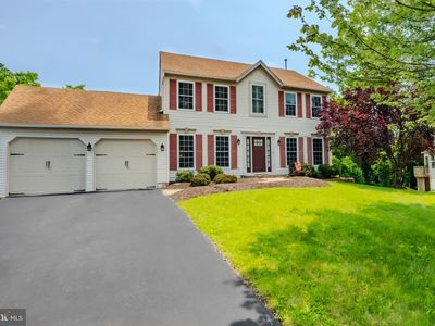 888 Winding River Ln