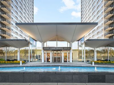 3550 N Lake Shore Dr APT 1922