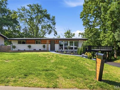 16 Stoney View Ln