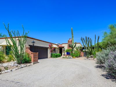 6325 N Calle Del Caballo