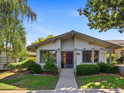 5561 Cribari Cir