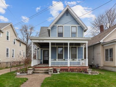 808 Fulton St
