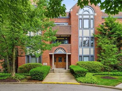 100 Denniston St APT 206