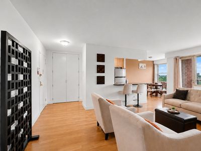 400 Cozine Ave APT 5E