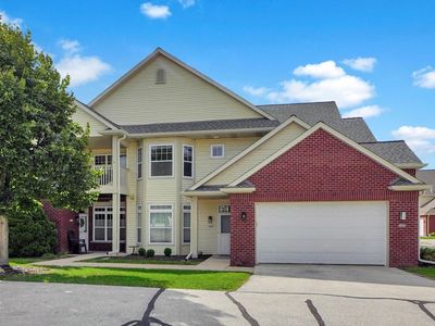 586 Grandview COURT #B