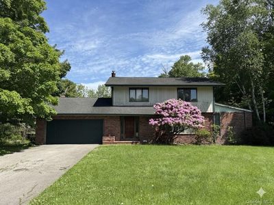 5 Maria Lane