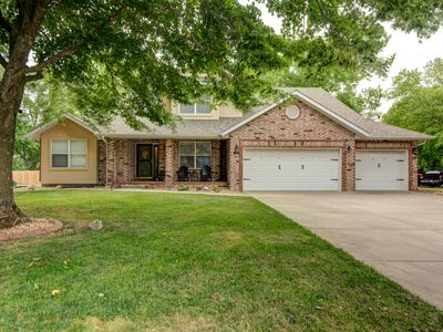 295 Oak Tree Lane