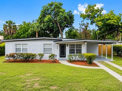 3009 E Flora St