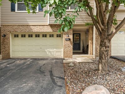 8374 Cedarview Cir