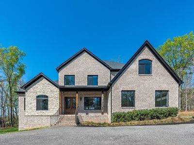 680 Summerdale Ln