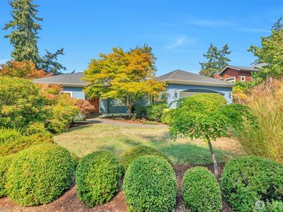 302 Noblecliff Place