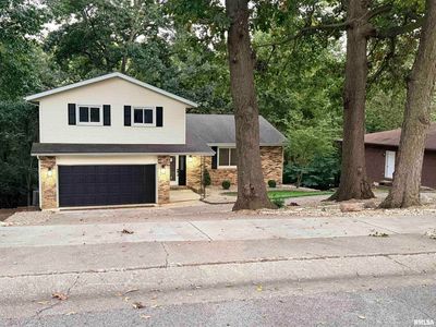 11 Boulder Point Dr