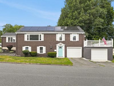 11 Lansing Rd