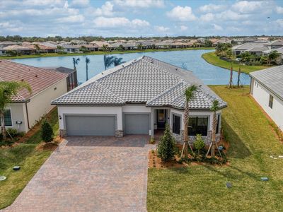 818 SE Courances Drive