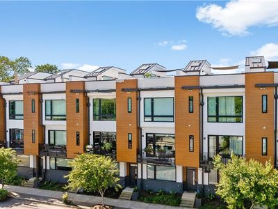 1311 Glenwood Ave SE