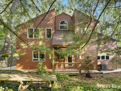 3493 Riverwoods Dr NE