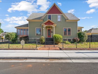 614 SE Byers Ave