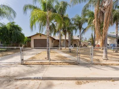 603 E Compton Avenue