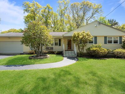 6 Canterbury Court