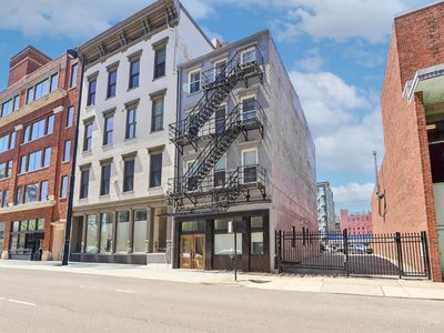 817 Broadway St Unit 3
