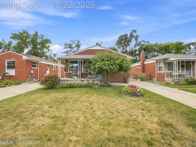 24371 Currier St