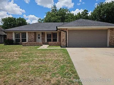 Property at 2414 NW Nottingham Rd, Lawton, OK