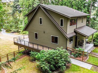 8039 Cultus Bay Road