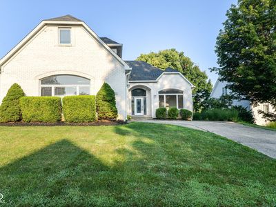 6610 Royal Oakland Dr