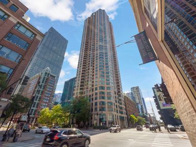 400 N Lasalle St #1709