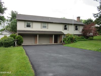 126 Maple St