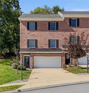 131 Lenox Dr