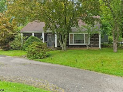 41 Laurel Ave